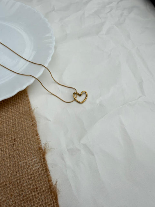 Outline Heart Necklace